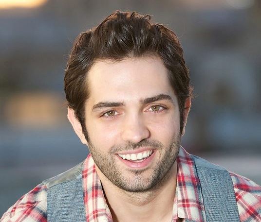 المطرب السورى محمد باش